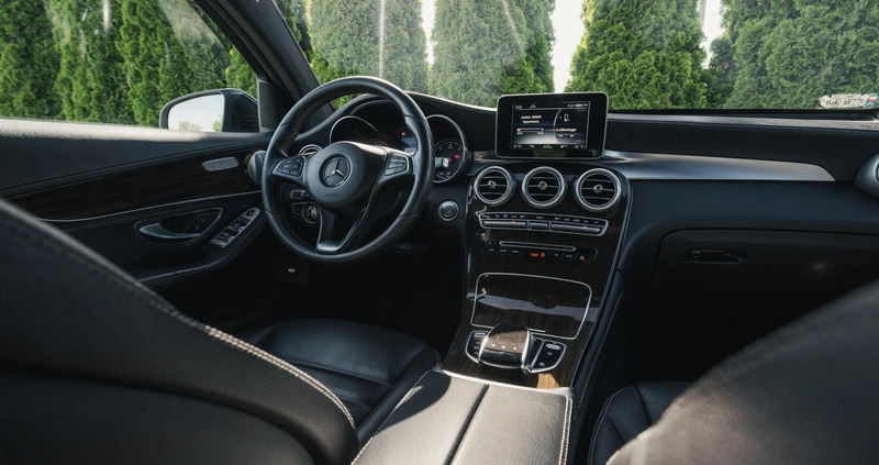 Mercedes-Benz GLC cena 144990 przebieg: 179355, rok produkcji 2017 z Krośniewice małe 781
